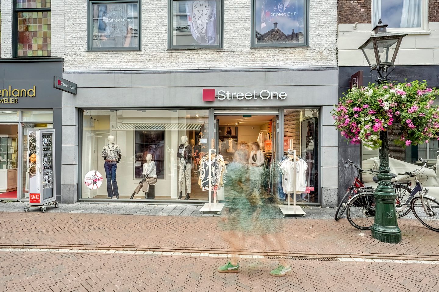 Bekijk foto 3 van Haarlemmerstraat 55