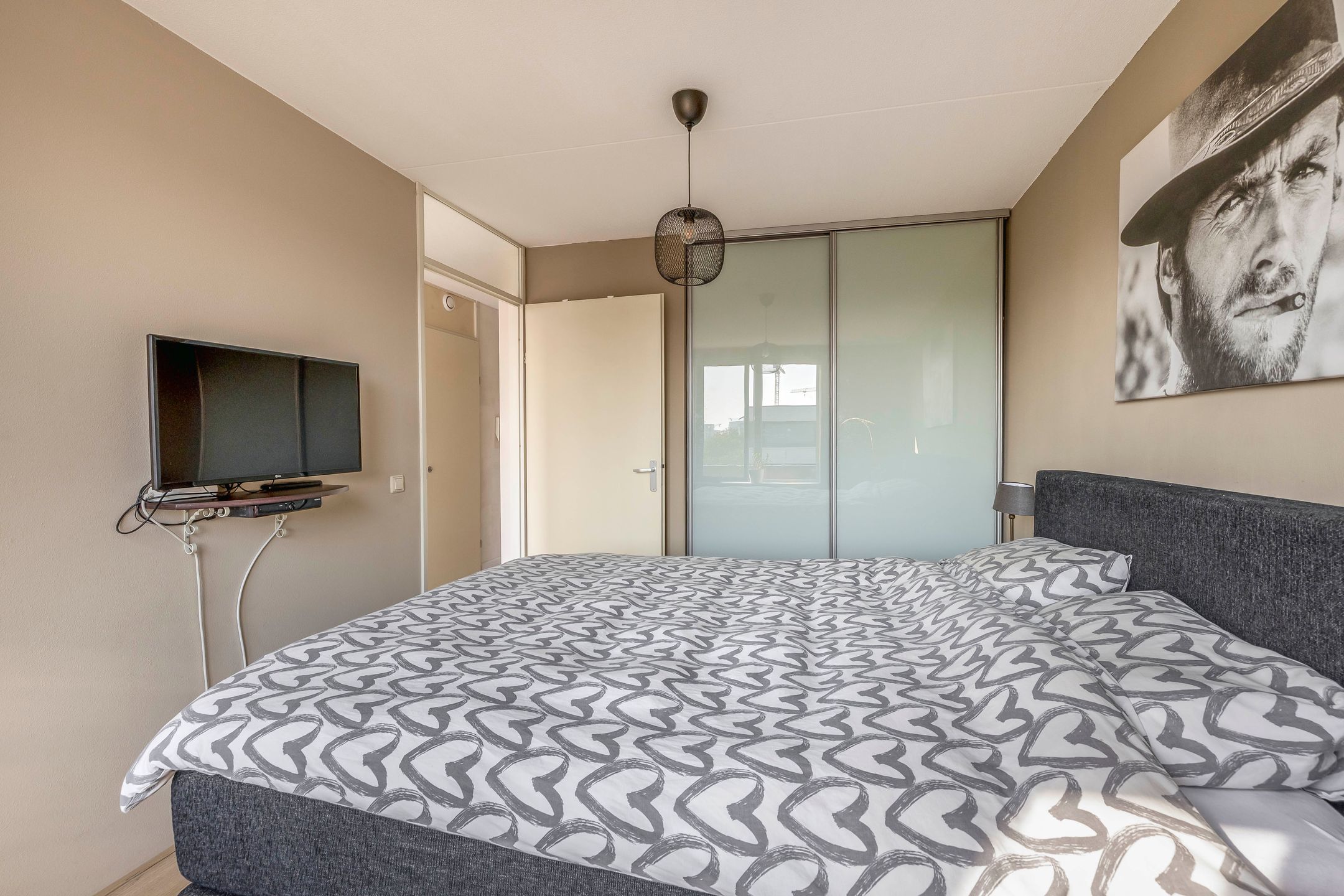 Foto 27 van Bachstraat 187