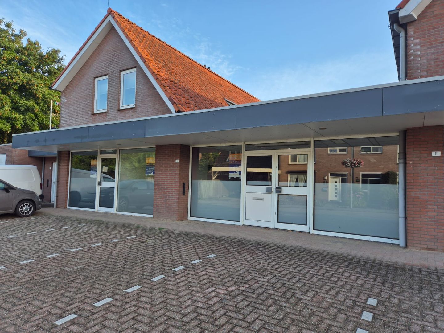 View photo 3 of Ouwelsestraat 1-a