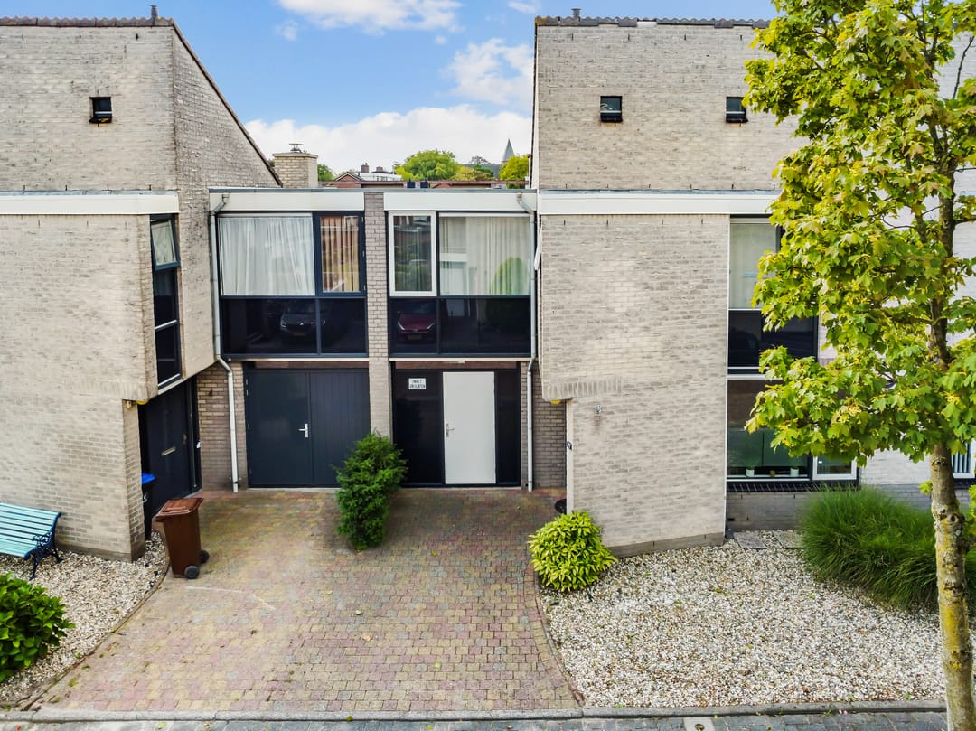 Foto 1 van J C Bloemstraat 6