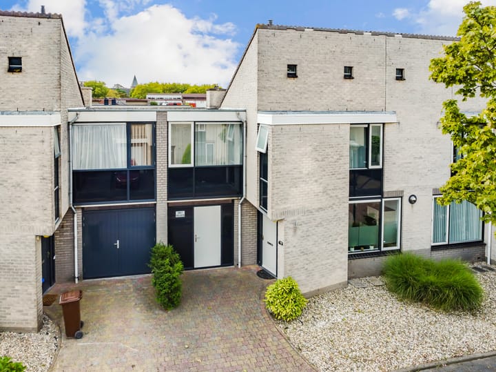 Foto 6 van J C Bloemstraat 6