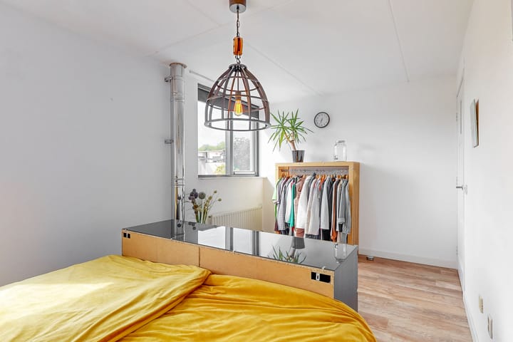 Foto 19 van J C Bloemstraat 6