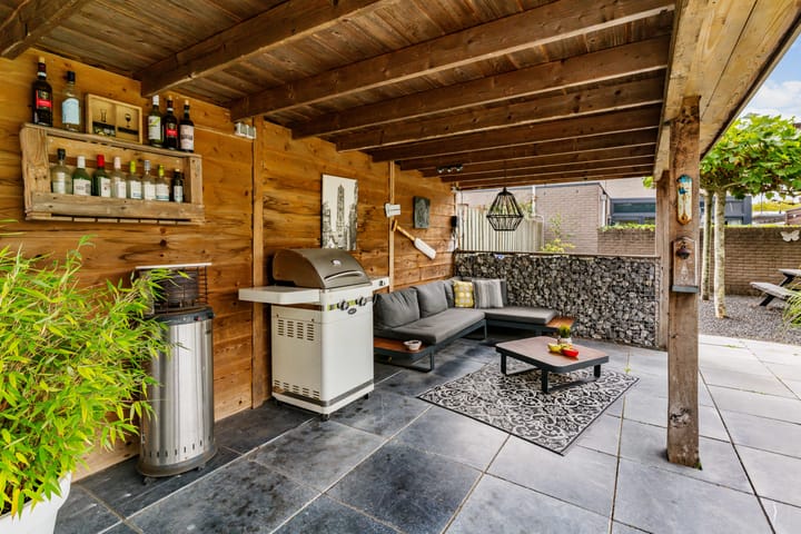 Foto 32 van J C Bloemstraat 6