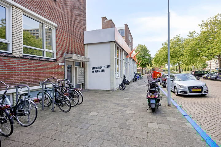 Foto 33 van Monseigneur van Steelaan 446