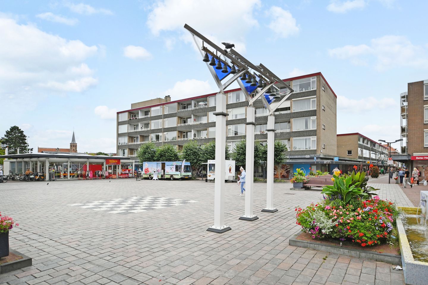 Photo 4 of Loosduinse Hoofdplein 243