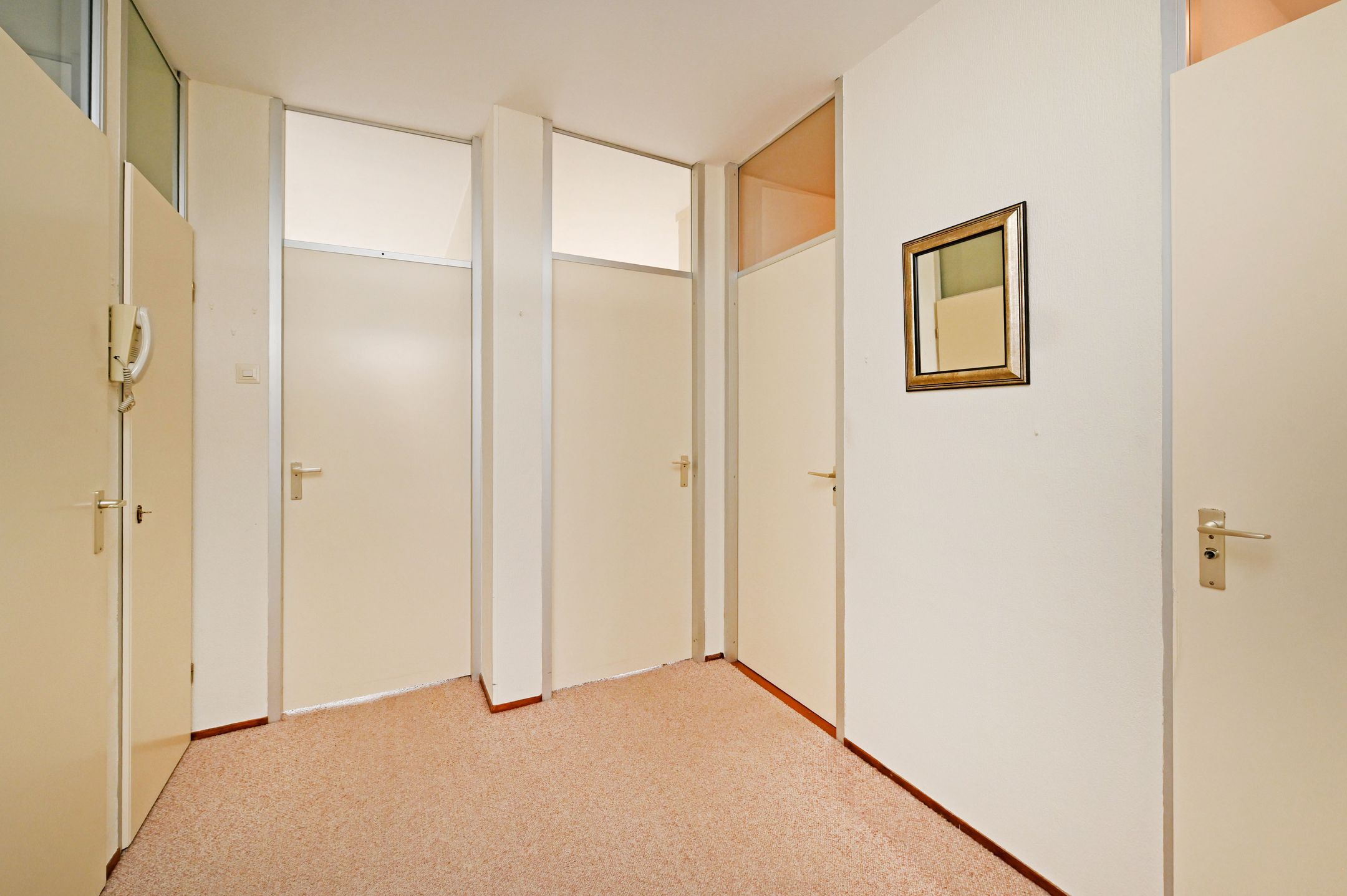 Photo 12 of Loosduinse Hoofdplein 243