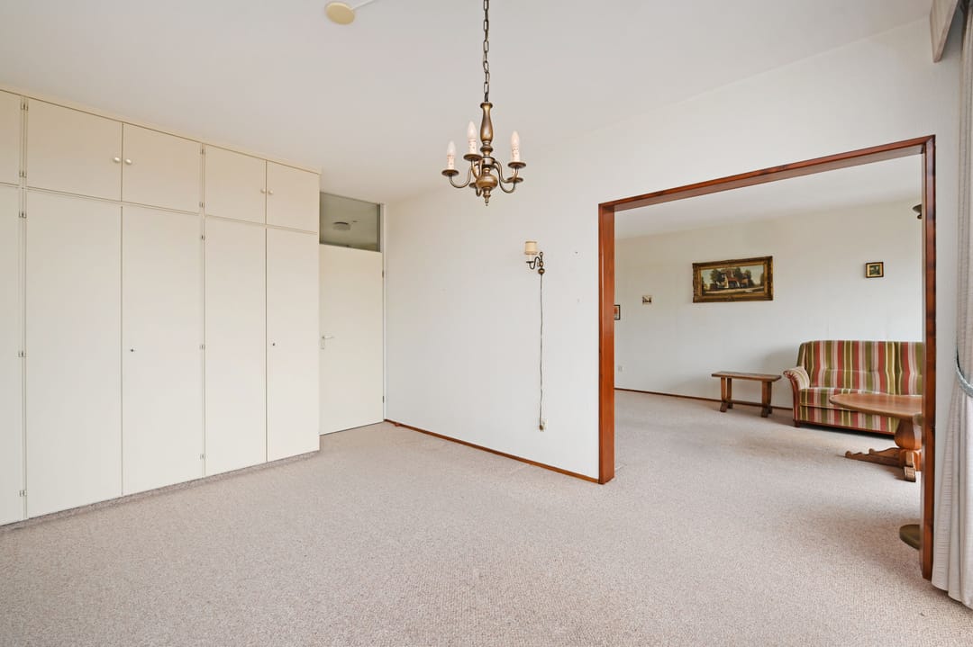 Photo 16 of Loosduinse Hoofdplein 243