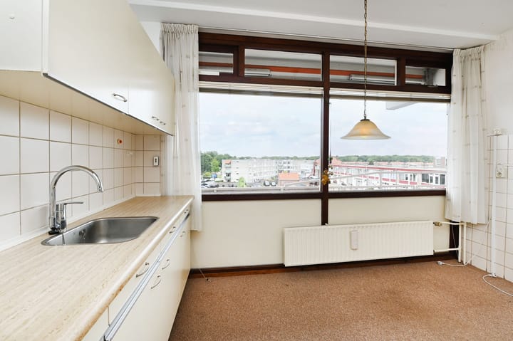 Photo 28 of Loosduinse Hoofdplein 243