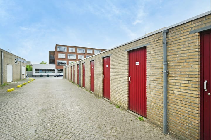 Photo 30 of Loosduinse Hoofdplein 243