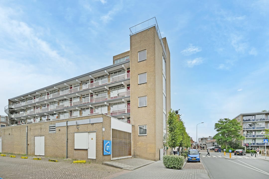 Photo 31 of Loosduinse Hoofdplein 243