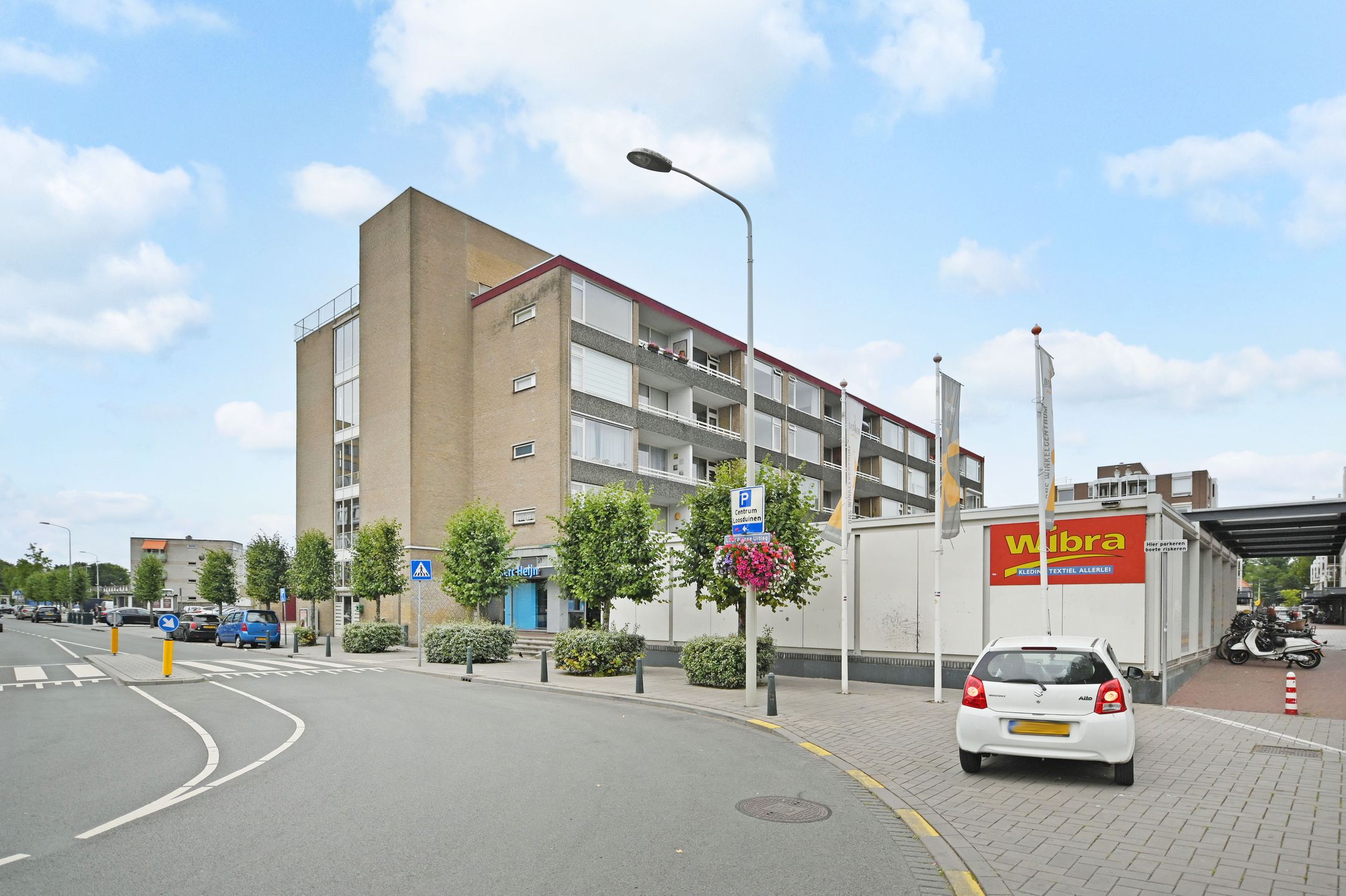 Photo 33 of Loosduinse Hoofdplein 243