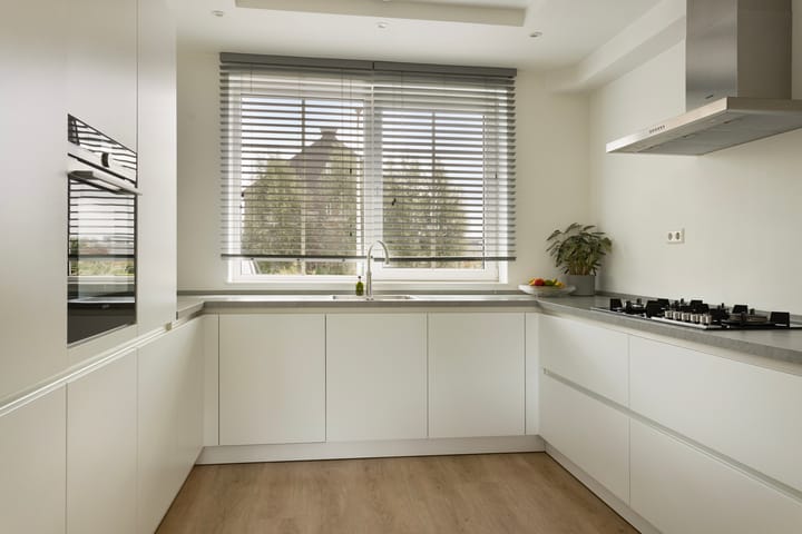 Foto 10 van Van Oranje-Nassaulaan 85