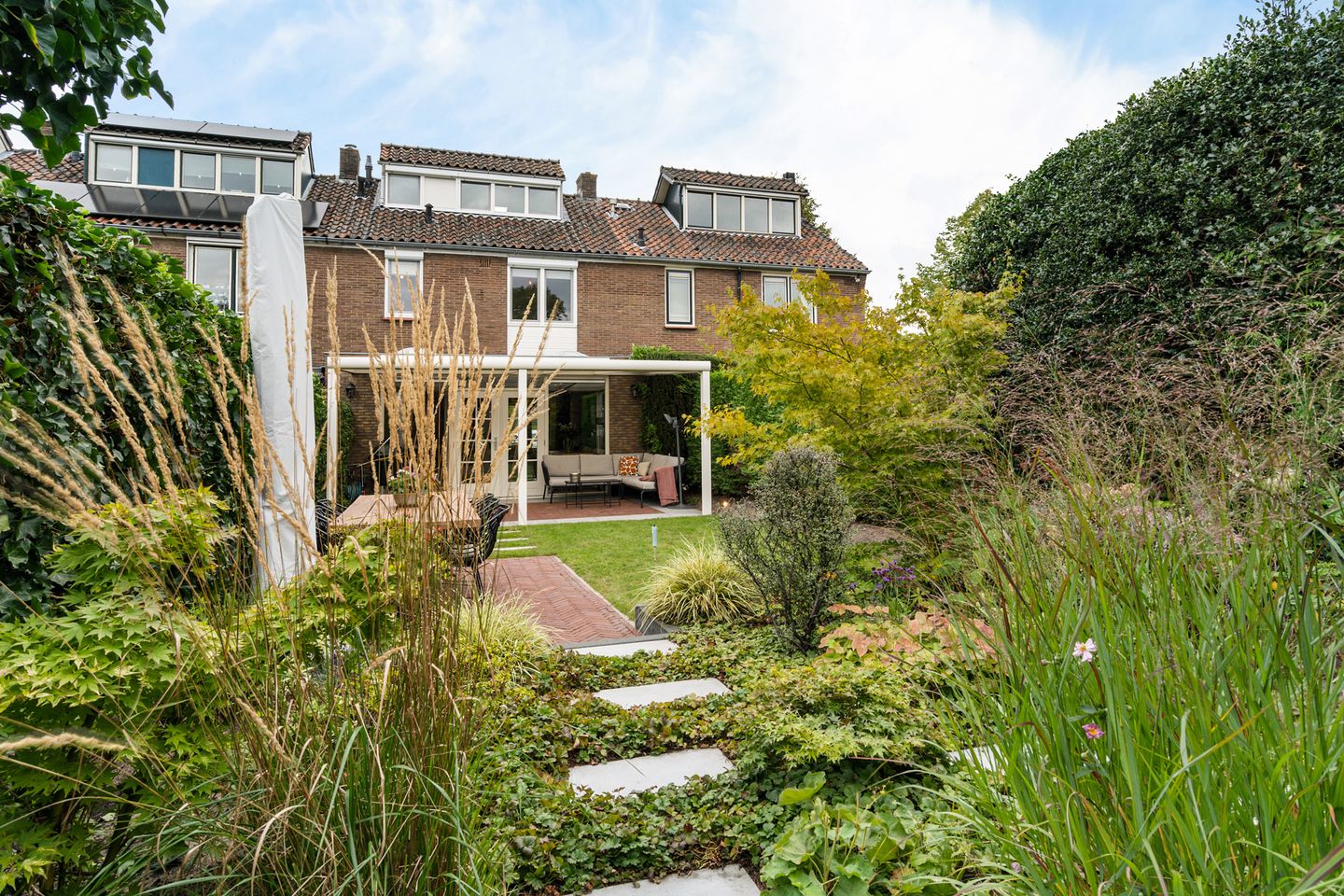 Foto 1 van Trompstraat 21