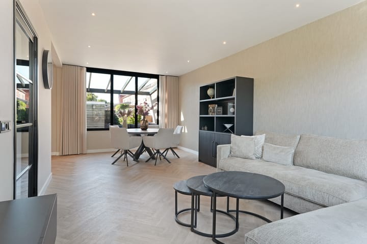 Photo 9 of Zeeburgstraat 26