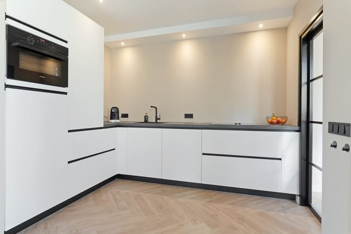 Photo 12 of Zeeburgstraat 26