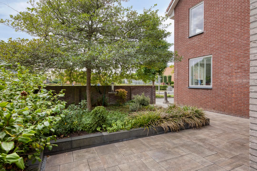 Foto 46 van Agnes Bartoutslaan 84