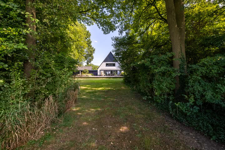 Photo 83 of Breedenbroekseweg 3