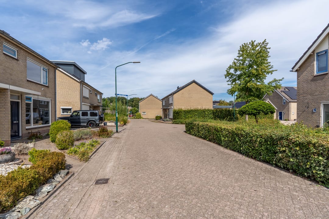 Foto 43 van Pater Bleijsstraat 1