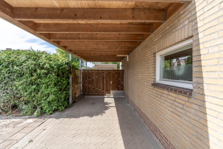 Photo 45 of Pater Bleijsstraat 1