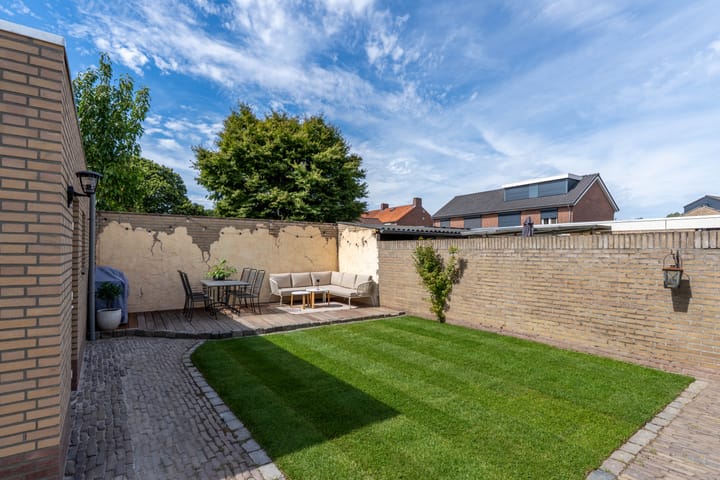 Photo 50 of Pater Bleijsstraat 1