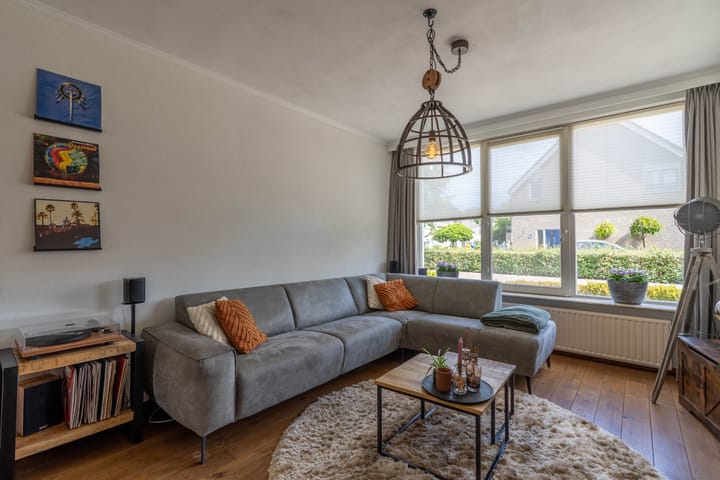 Photo 17 of Pater Bleijsstraat 1