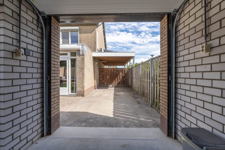 Photo 55 of Pater Bleijsstraat 1