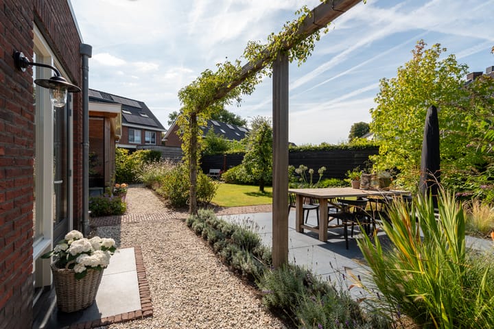 Photo 42 of Rozensingel 29