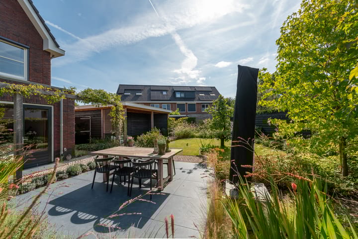 Photo 44 of Rozensingel 29