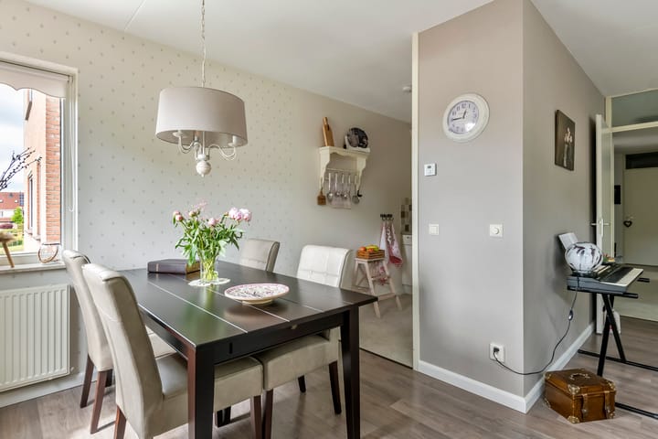 Photo 11 of H.J. Ganzemanstraat 36