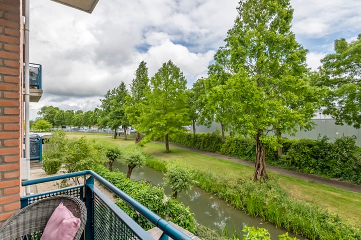 Photo 24 of H.J. Ganzemanstraat 36