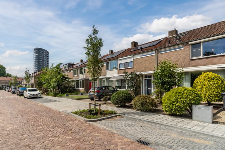 Photo 4 of Midaslaan 25