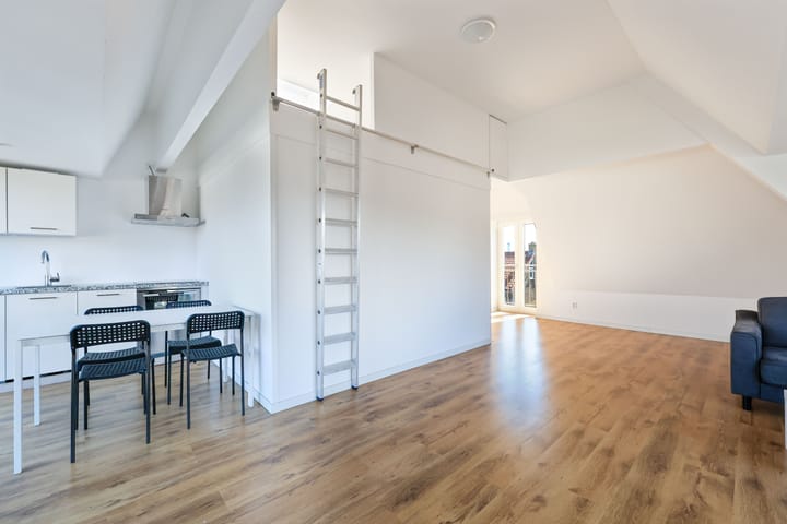 Photo 4 of Voorstraat 34-B