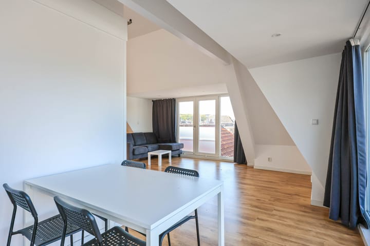 Photo 9 of Voorstraat 34-B