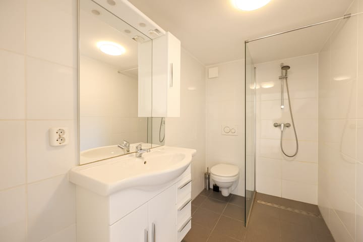 Photo 18 of Voorstraat 34-B