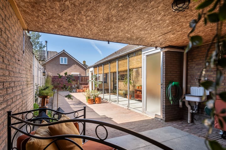 Foto 42 van Korenbloemstraat 92