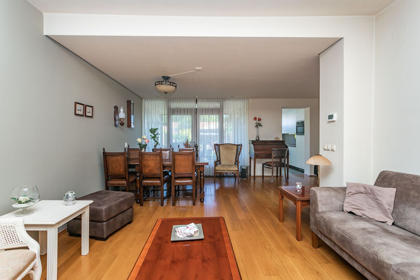 Photo 4 of Ridder Vosstraat 19