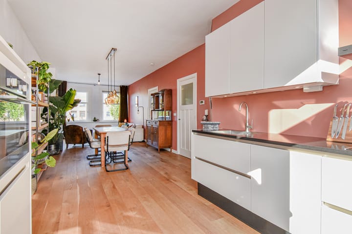 Photo 4 of Zuiderparklaan 212