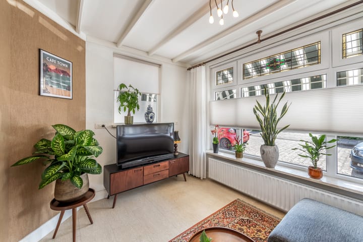 Foto 6 van Van Helomalaan 16