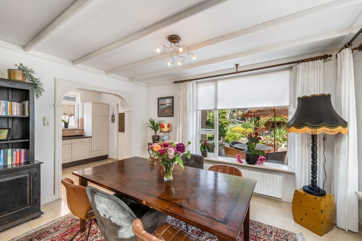 Foto 11 van Van Helomalaan 16