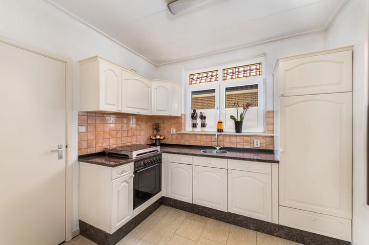 Foto 12 van Van Helomalaan 16