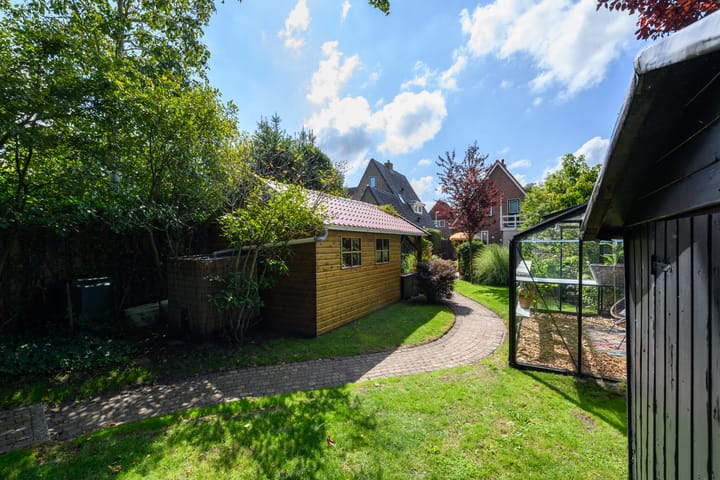 Foto 44 van Van Helomalaan 16