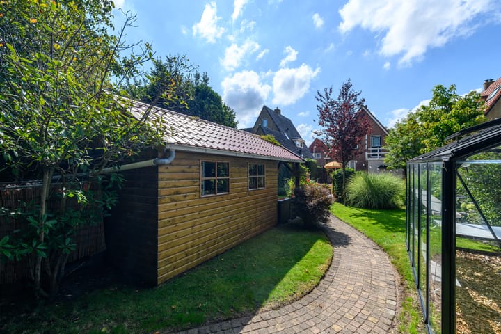 Foto 47 van Van Helomalaan 16