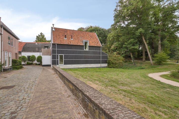 Photo 42 of Zandstraat 12