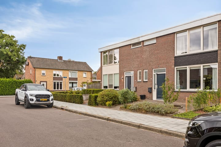 Foto 22 van Robert Schumansingel 9