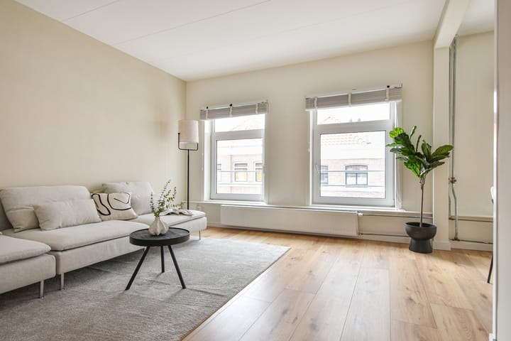 Foto 2 van Helmersstraat 83-A