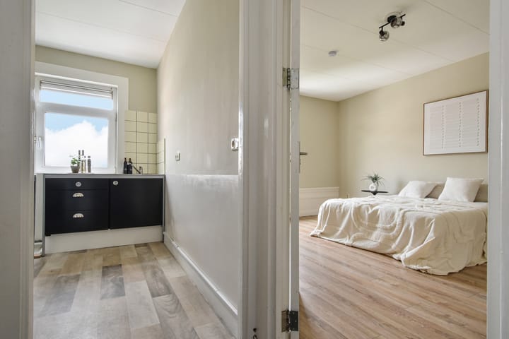 Foto 18 van Helmersstraat 83-A