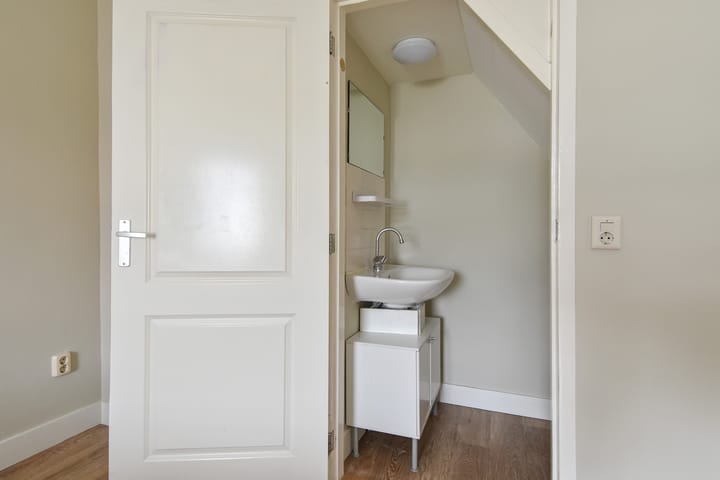 Foto 21 van Helmersstraat 83-A