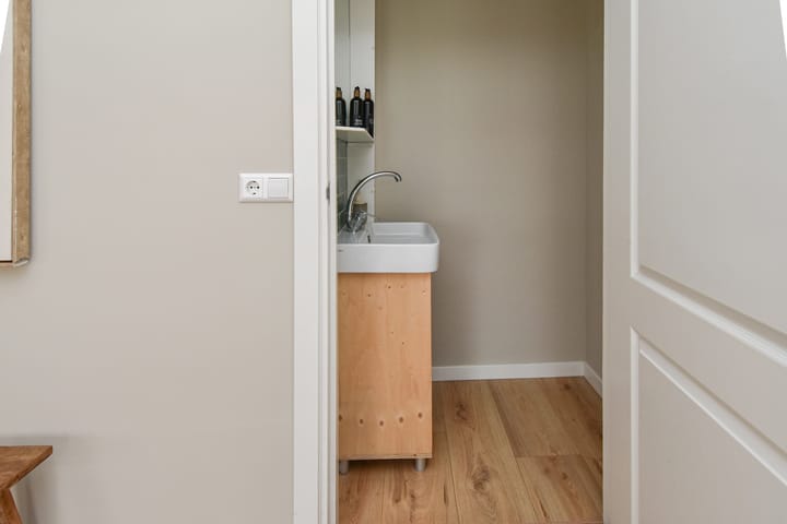 Foto 22 van Helmersstraat 83-A