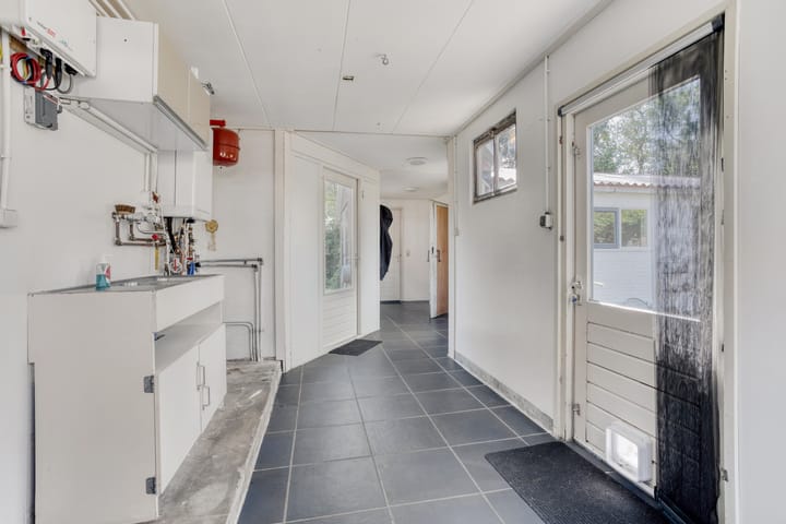 Photo 13 of Tsjerkeleane 7