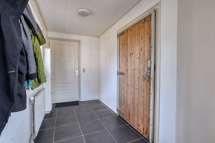 Photo 14 of Tsjerkeleane 7